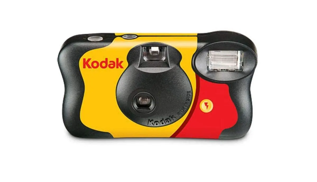 KODAK FunSaver 35mm Single Use Camera | 27 Exposures, Built-in Flash, Black - view 2