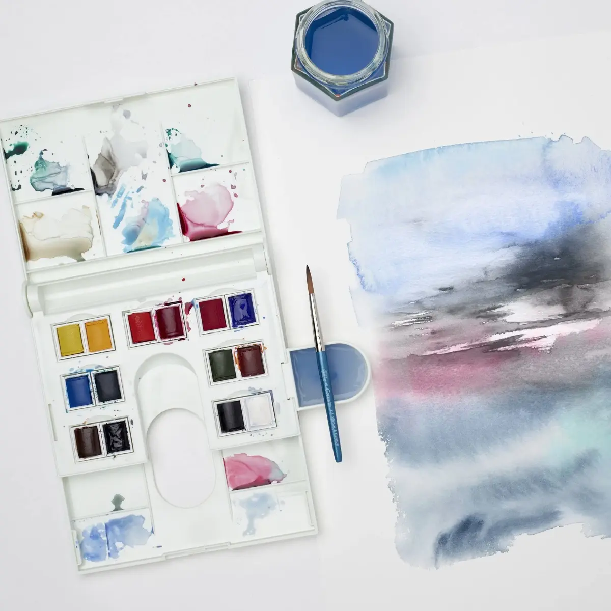 Winsor & Newton Cotman Watercolor Paint Set, Field Set, 14 Half Pan w/ Brush, Mixing Palette (14 Colors, 5ml Each) | Non-Toxic Art Paint - view 6