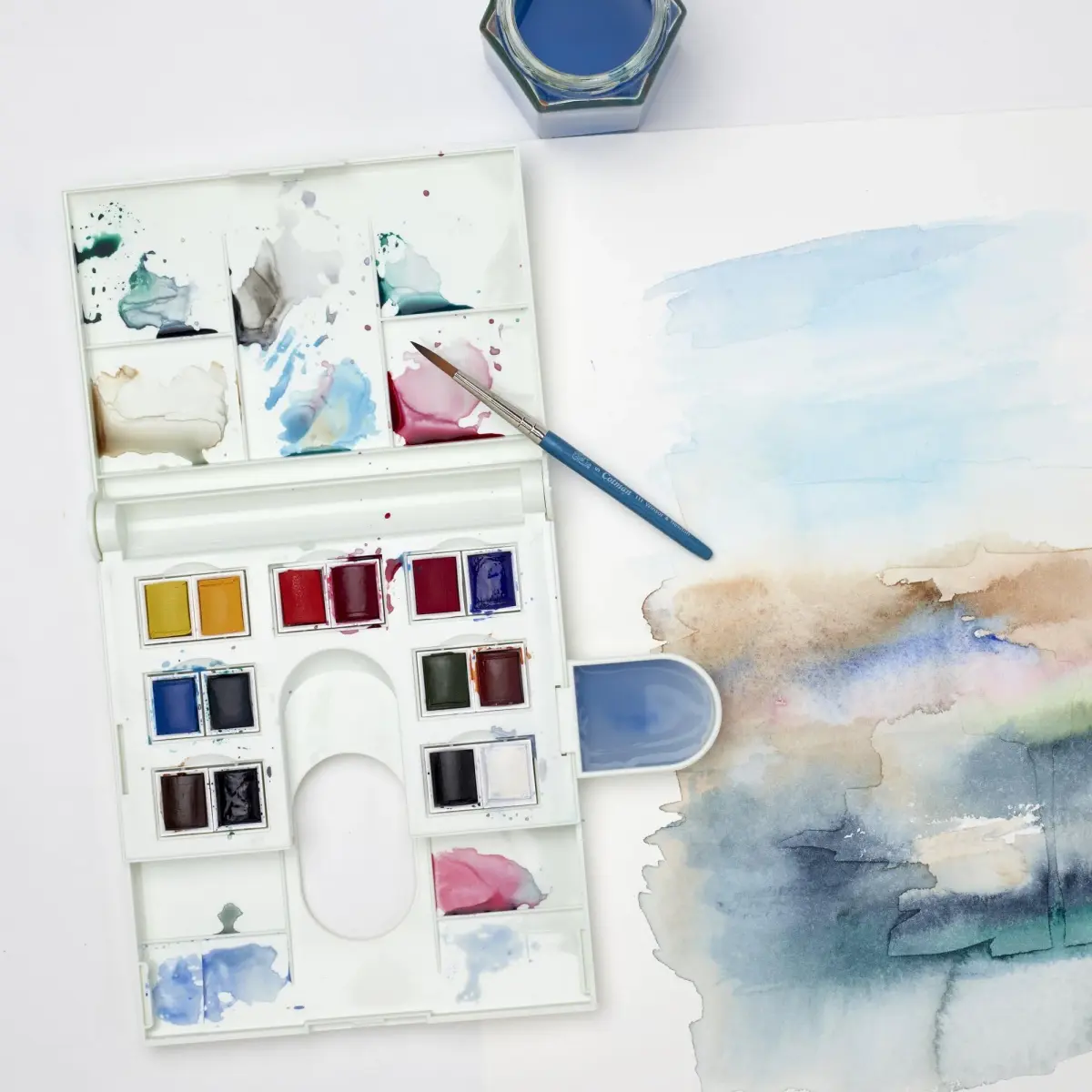 Winsor & Newton Cotman Watercolor Paint Set, Field Set, 14 Half Pan w/ Brush, Mixing Palette (14 Colors, 5ml Each) | Non-Toxic Art Paint - view 2