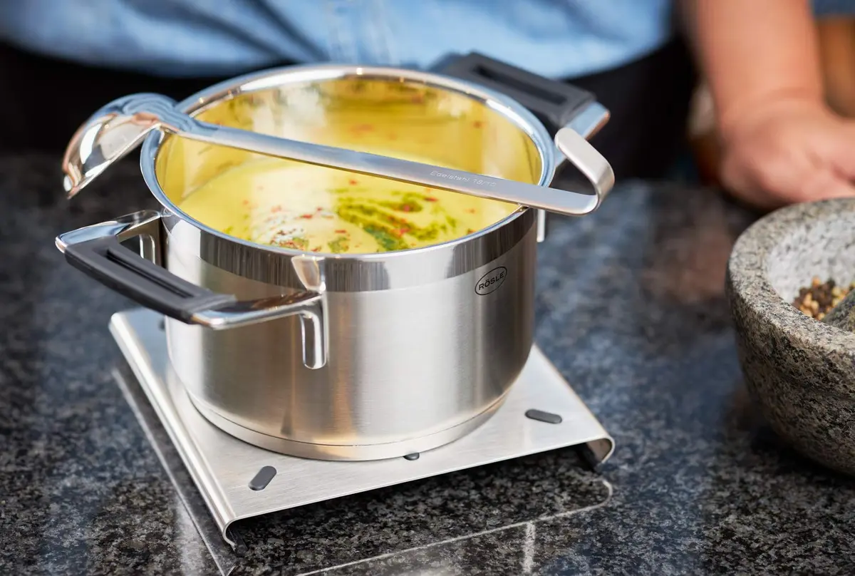 Rösle Stainless Steel Sauce Ladle, Hooked Handle, 2-Ounce | German Design, Precise Pouring, 9.9" Length - view 3