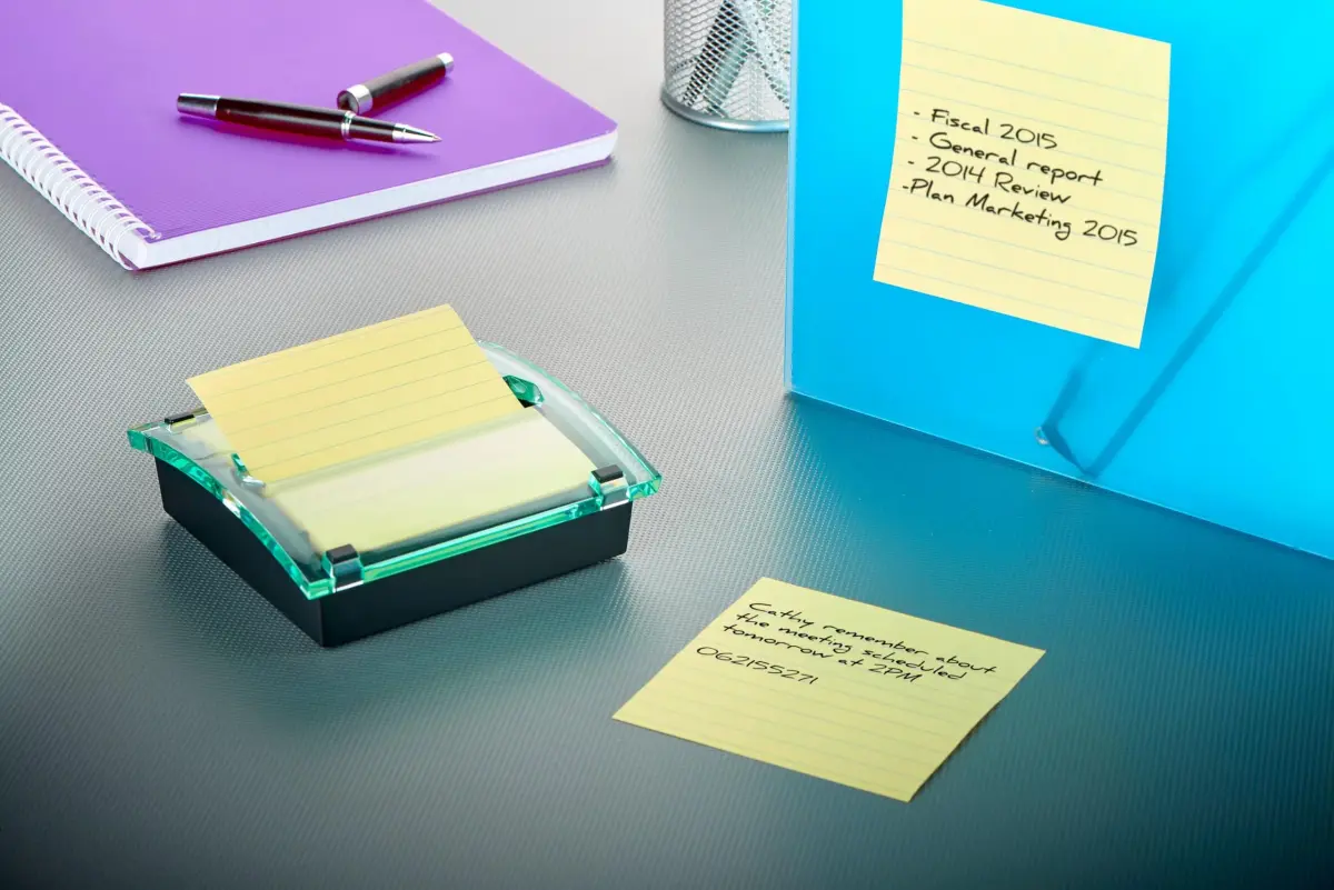 Post-it Note Dispenser with Super Sticky Notes, Black, 4 in. x 4 in. (1 Dispenser, 90 Sheets) | Holds Notes for Desk Organization - view 4