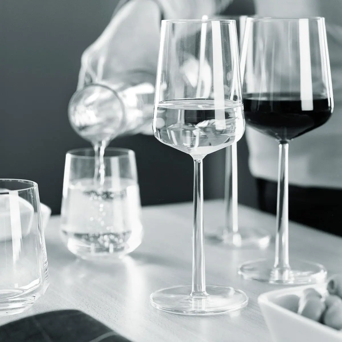 Iittala Essence Red Wine Glass 45cl | Elegant 15.2oz Lead-Free Glassware for Wine Enthusiasts - view 8