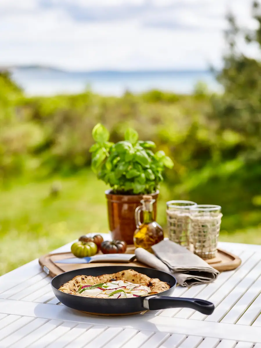 Scanpan Classic 11 inch Nonstick Fry Pan | Compatible with Gas & Electric, Oven Safe to 500°F - view 5