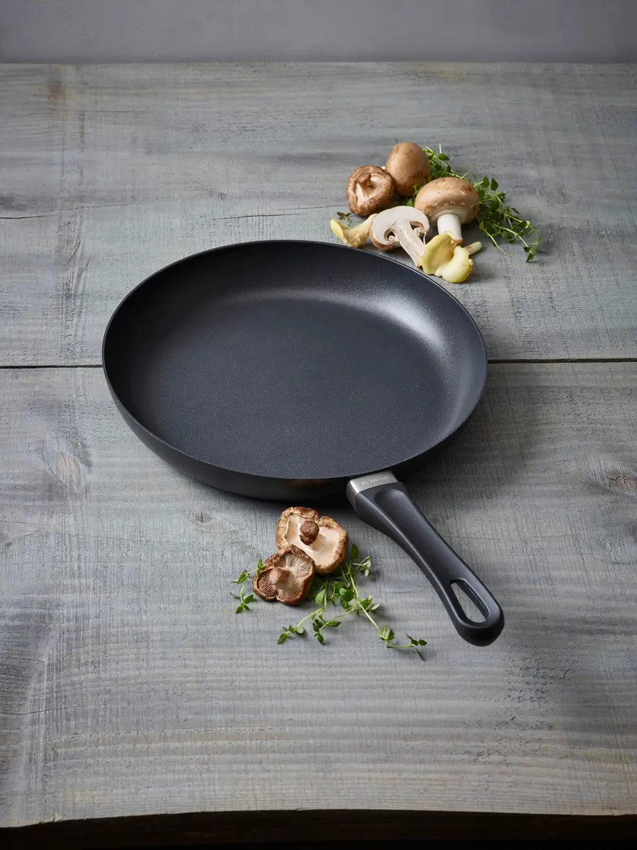 Scanpan Classic 11 inch Nonstick Fry Pan | Compatible with Gas & Electric, Oven Safe to 500°F - view 3
