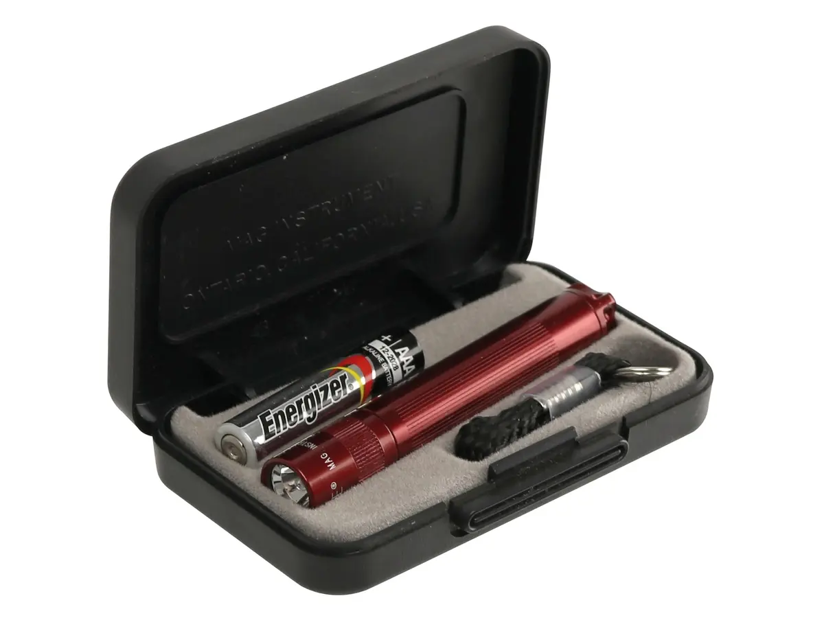 MagLite Solitaire Incandescent AAA Flashlight Red | 8cm (3.15in) - 1x AAA Battery Included - main product image