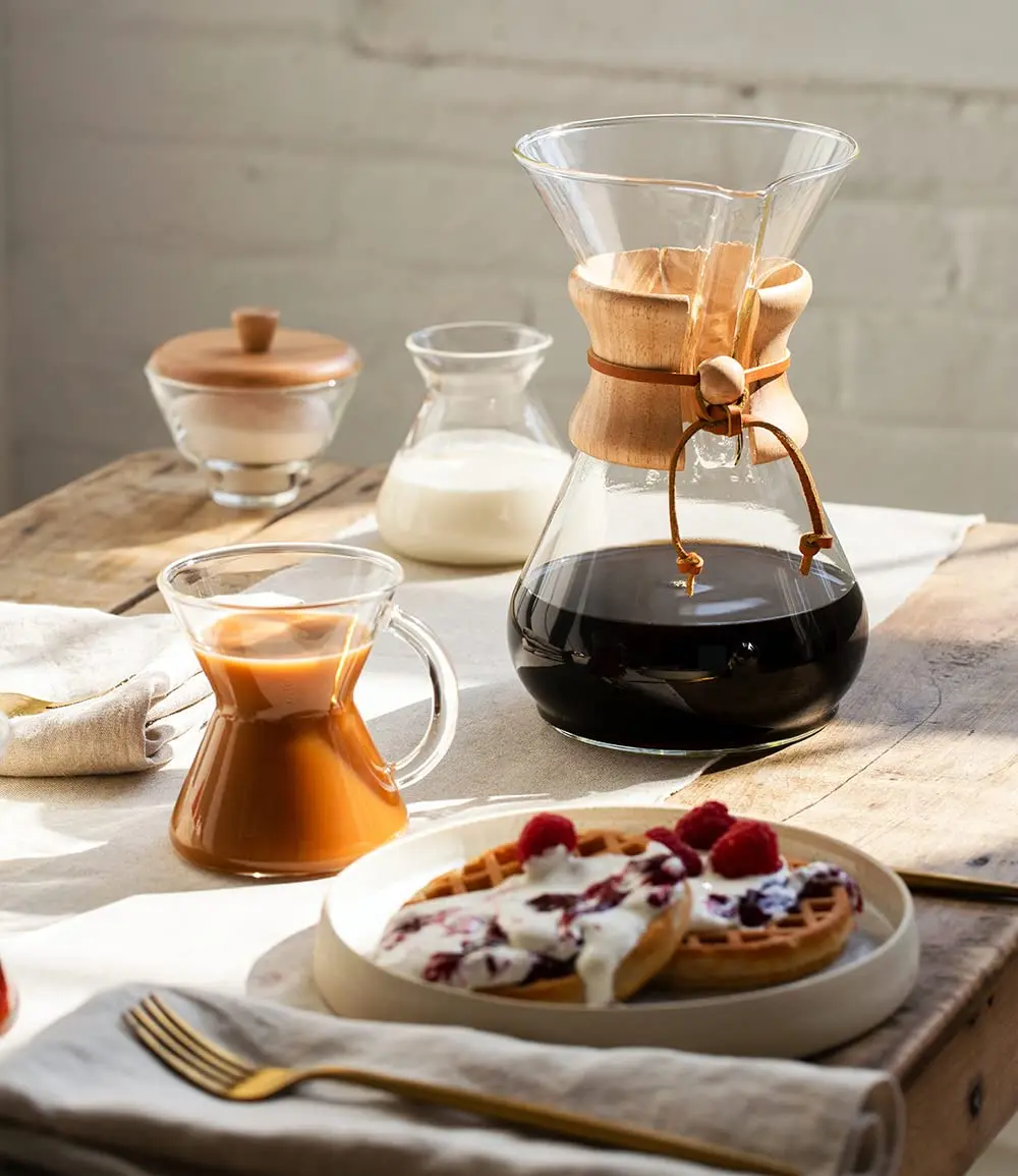 Chemex 6-Cup Classic Series Glass Pour-Over Coffeemaker | Elegant, Sediment-Free Coffee (70-120 chars) - view 5