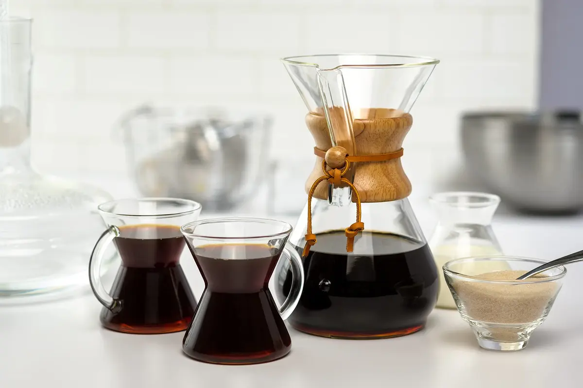 Chemex 6-Cup Classic Series Glass Pour-Over Coffeemaker | Elegant, Sediment-Free Coffee (70-120 chars) - view 7