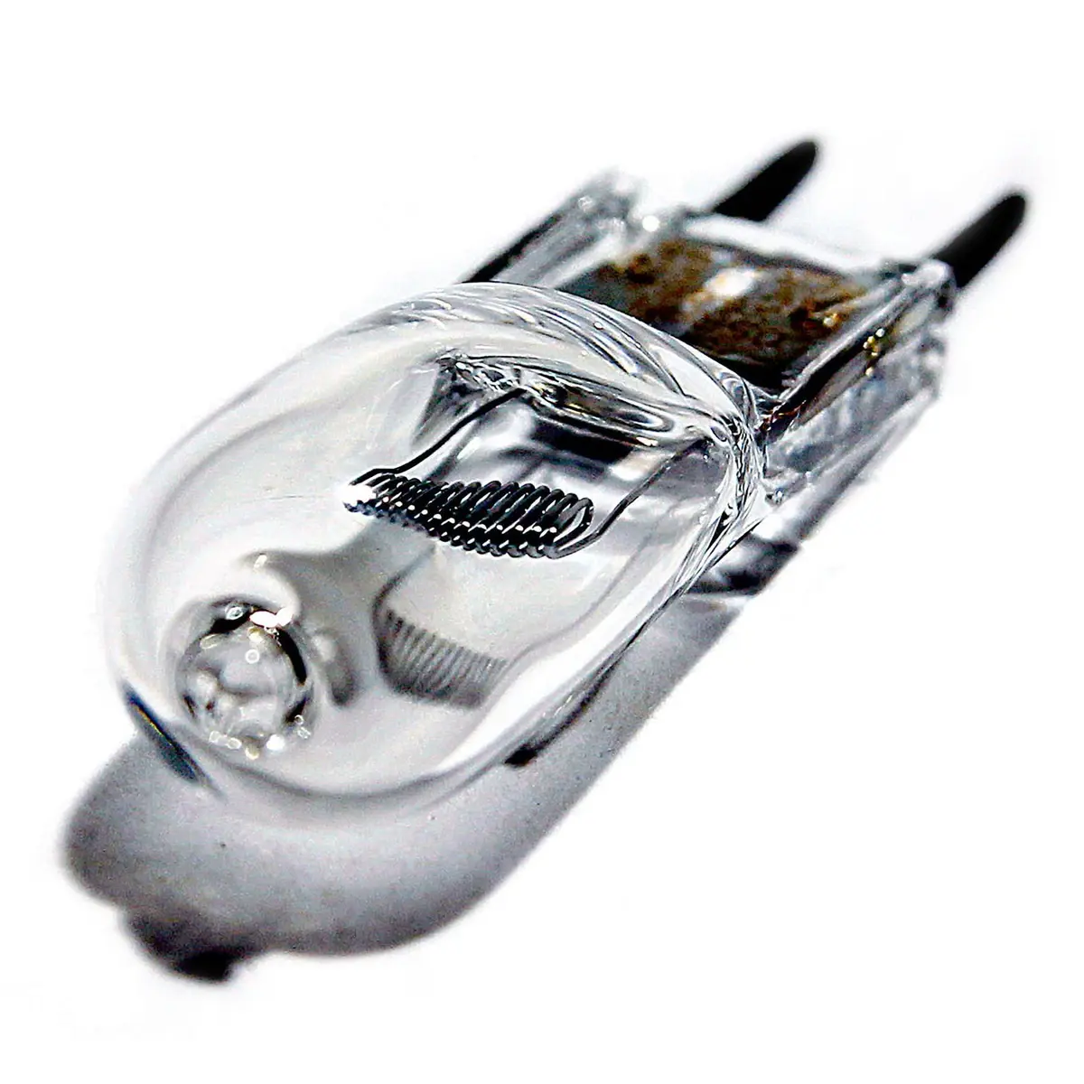 OSRAM FCS 64640 150W 24V HLX Halogen Light Bulb | 6000 Lumens, G6.35 Bi-Pin Base, 50H Rated Life - view 6