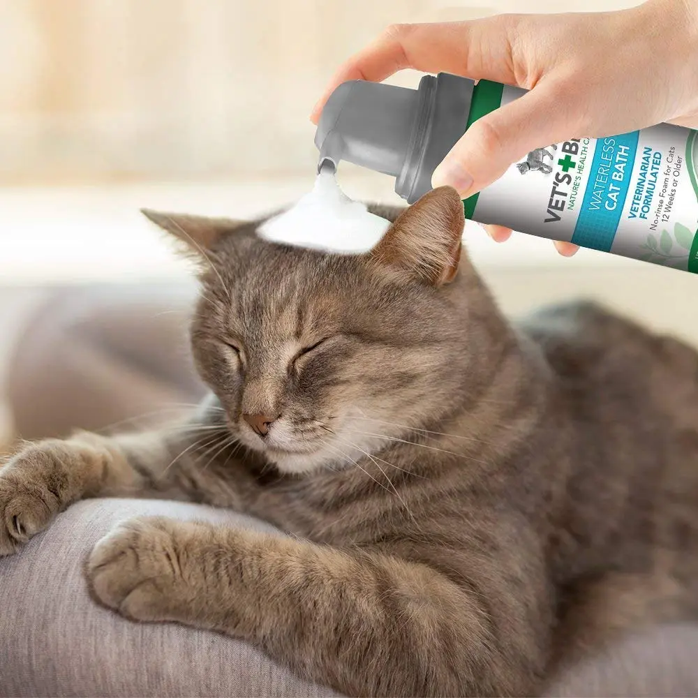 Vet's Best Waterless Cat Bath Dry Shampoo 4 oz | No-Rinse Formula for Sensitive Skin - view 4