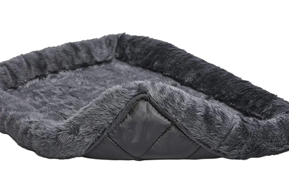 MidWest Homes for Pets QuietTime Bolster Dog Crate Bed 122cm (48 Inch) | Plush Faux Fur Comfort for Extra-Large Breeds - view 4