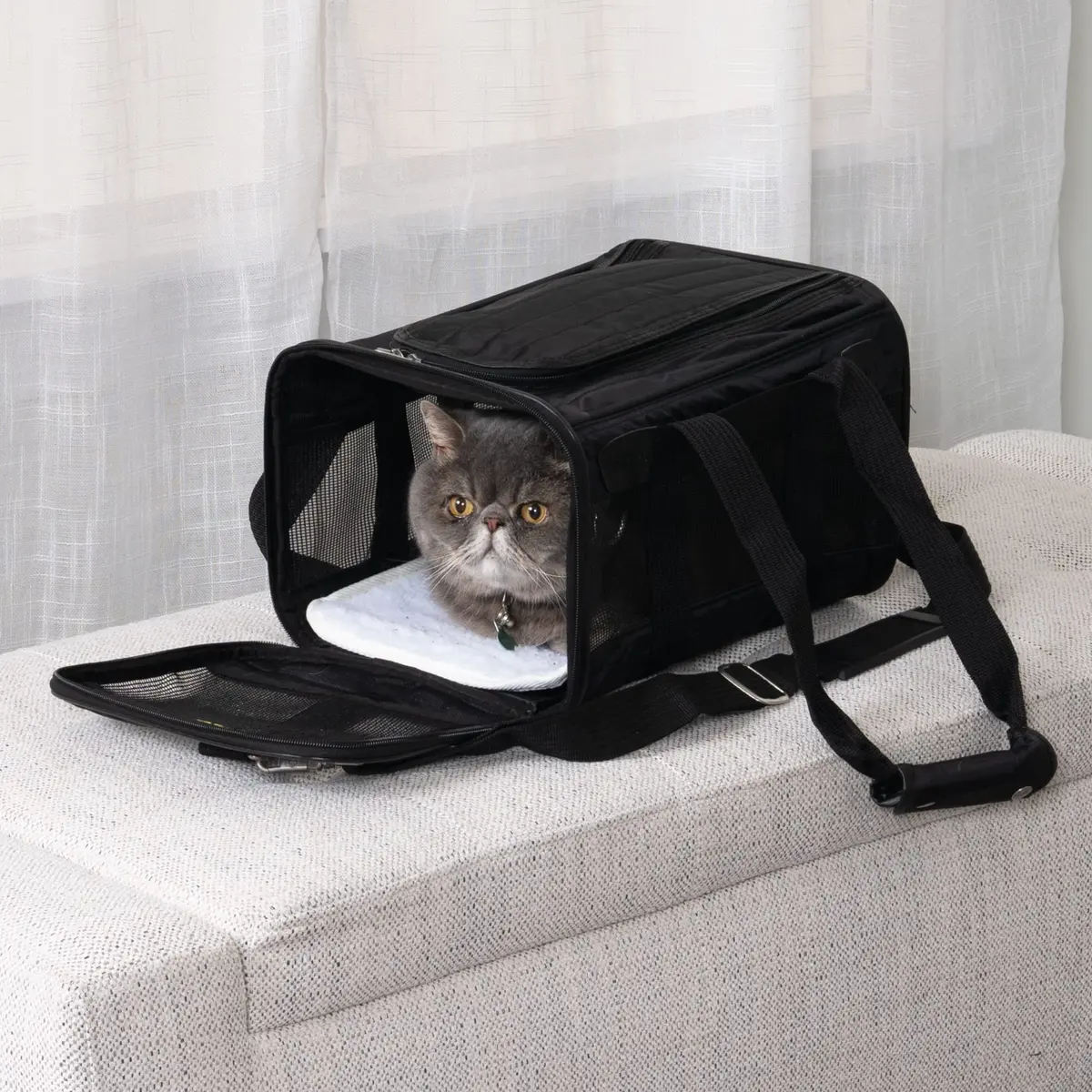 Sherpa Original Deluxe Travel Pet Carrier, Airline Approved & Guaranteed On Board - Black, Small | Compact, Airline Friendly & Versatile - view 2