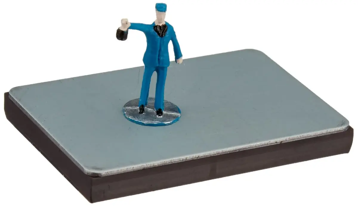 Bachmann Trains MAGNET with BRAKEMAN HO Scale Accessory 1 Card | Compatible with HO Scale Couplers - main product image