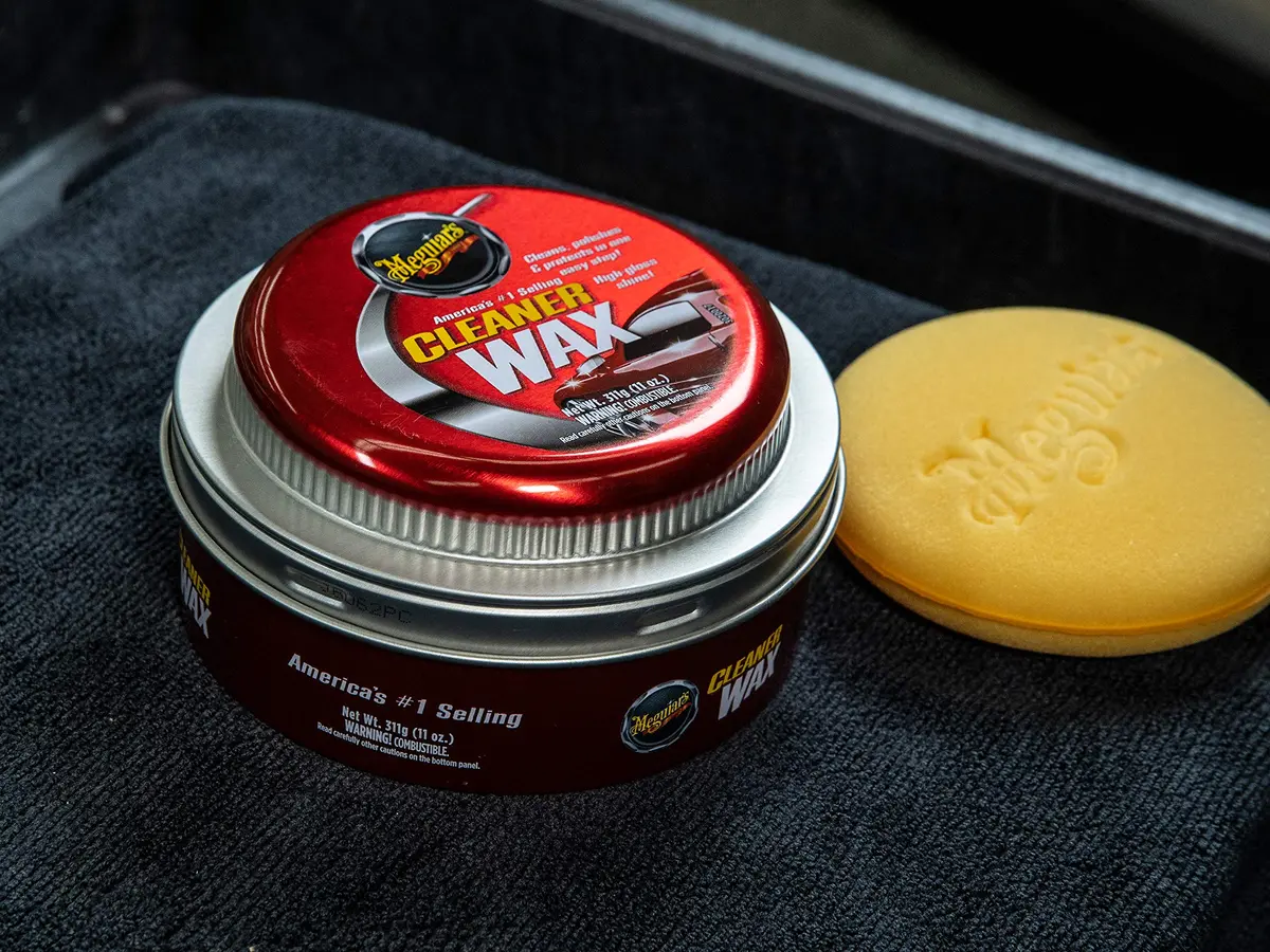 Meguiar's Cleaner Wax 11 Oz | High-Gloss Finish, Cleans & Protects on All Clear Coats - view 2