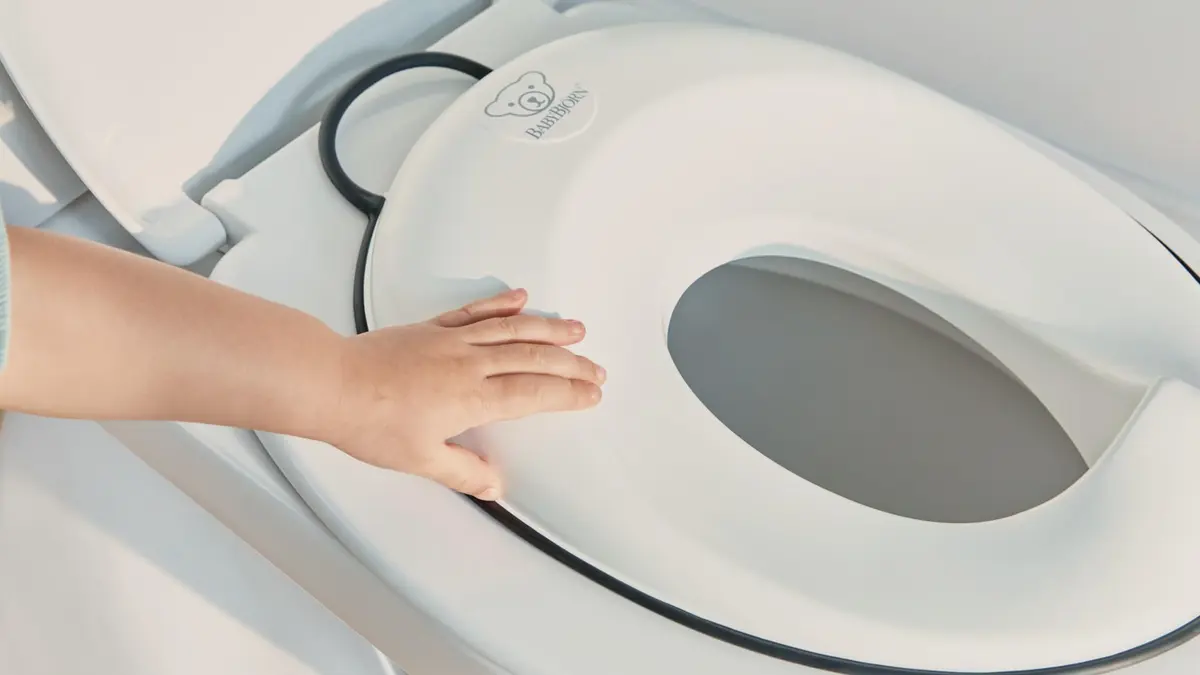 BabyBjörn Toilet Trainer - White/Black | Secure, BPA-Free, Adjustable Fit (11.5x14x3.5 Inch) - view 5