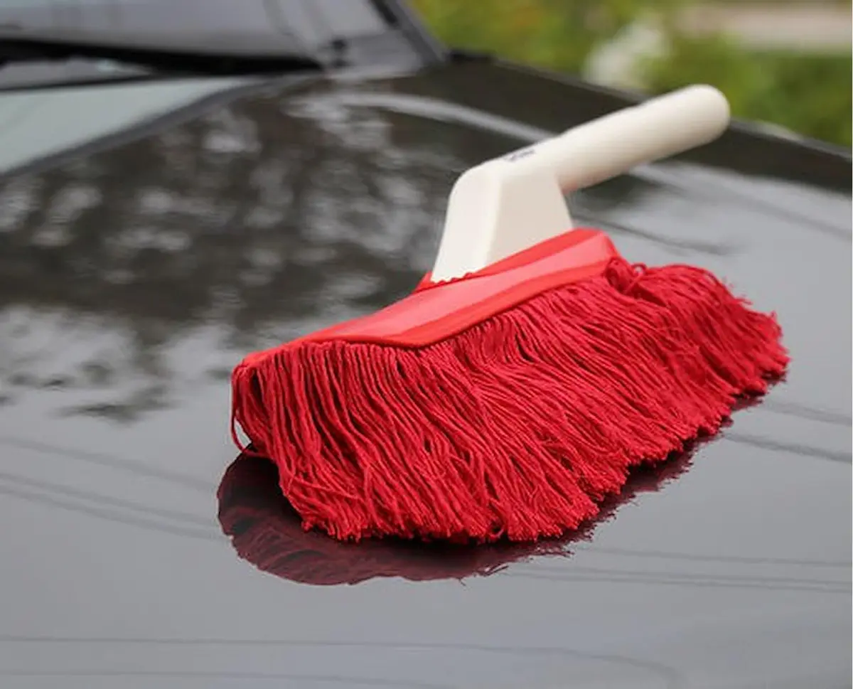 California Car Duster Standard Model with Plastic Handle and Red Wax Treated Cotton Mop 62443 | Dust Removal Tool for Cars - view 2