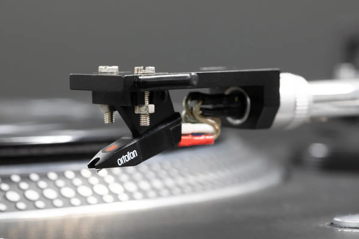 Ortofon OM 5e Moving Magnet Cartridge | Elliptical Diamond for Stereo Records (70-120 chars) - view 6