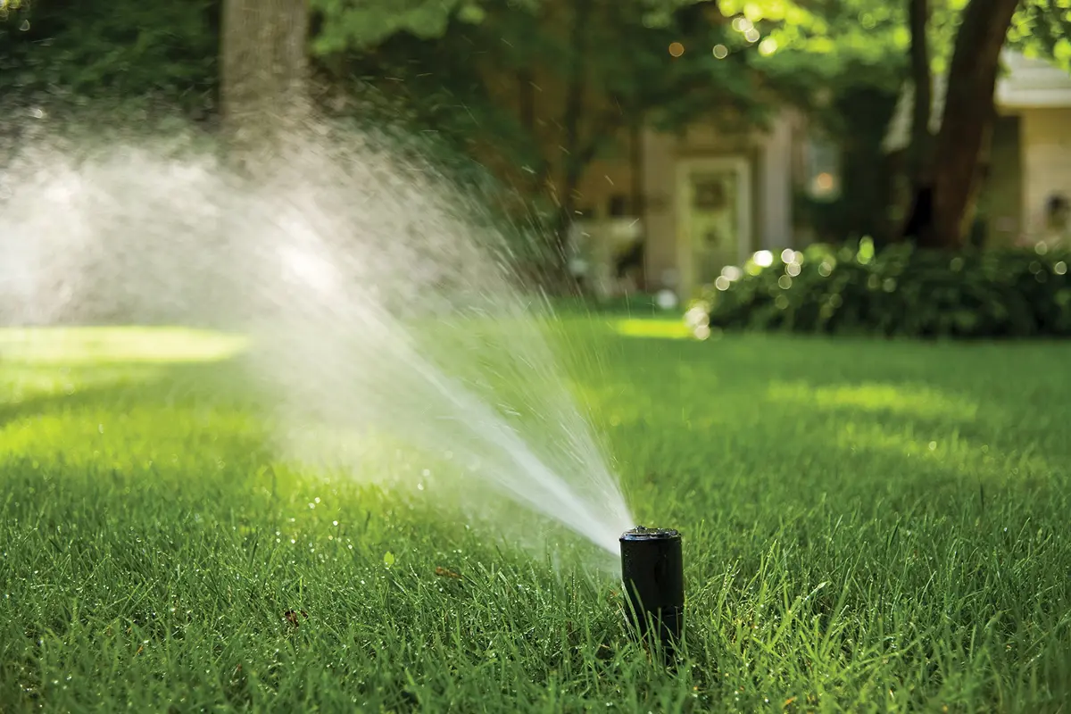 Rain Bird 42SA+ Gear Drive Rotor Sprinkler 26-38 ft Spray Distance | Water-Saving Rain Curtain Nozzle Technology - view 4