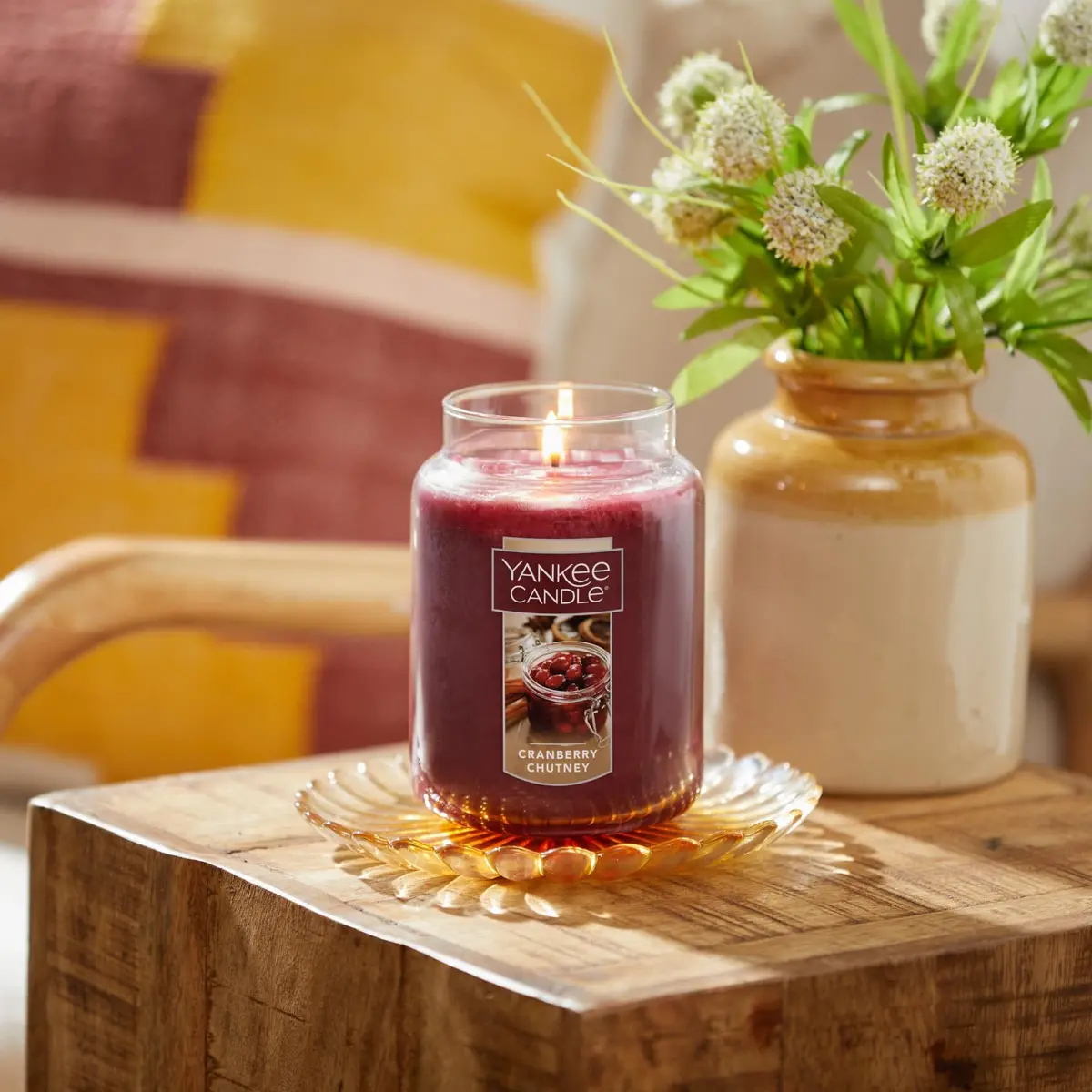 Yankee Candle Cranberry Chutney 22oz Large Jar Candle | Over 110 Hours Burn Time, Autumn Scent for Home - view 4