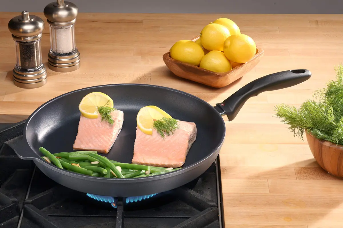 Swiss Diamond 12.5 Inch Saute_Fry_Pan Grey | Diamond Reinforced Nonstick Aluminum Skillet - view 9