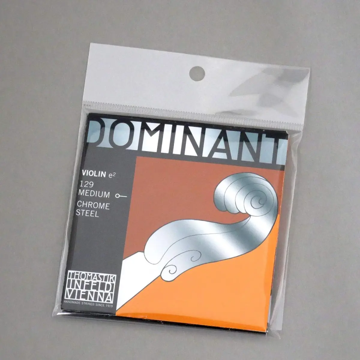Thomastik-Infeld Dominant Violin Strings Medium Tension Set (Aluminum Wound A & D, Silver Wound G) | Synthetic Core - view 3