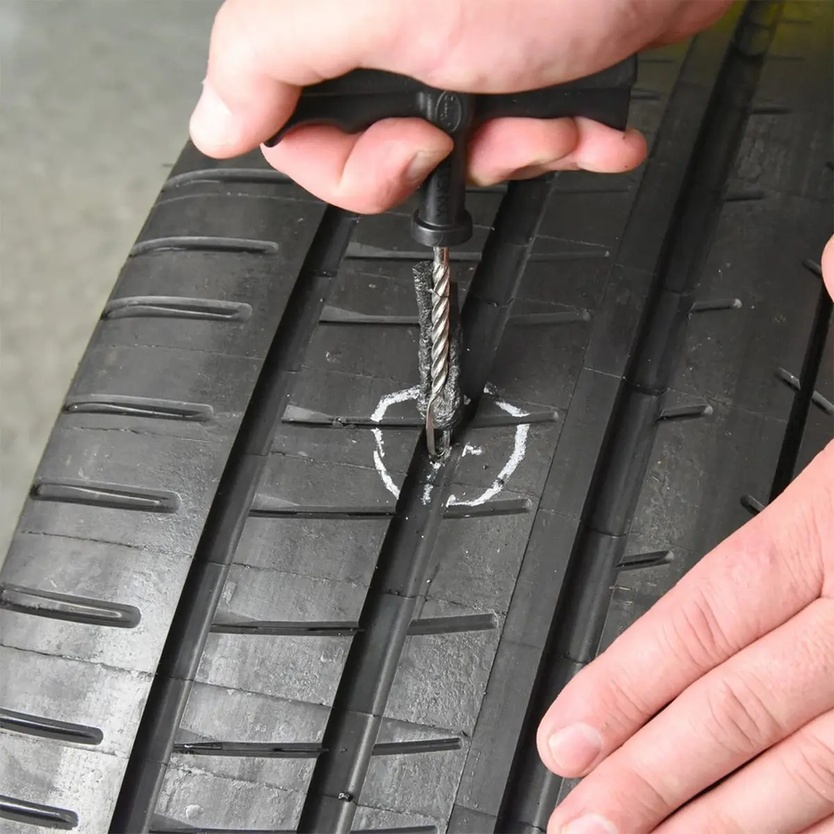 Slime 8-Piece Medium Tire Plug Kit with T-Handle Reamer & Plugger | 68mm Reach Depth - view 6