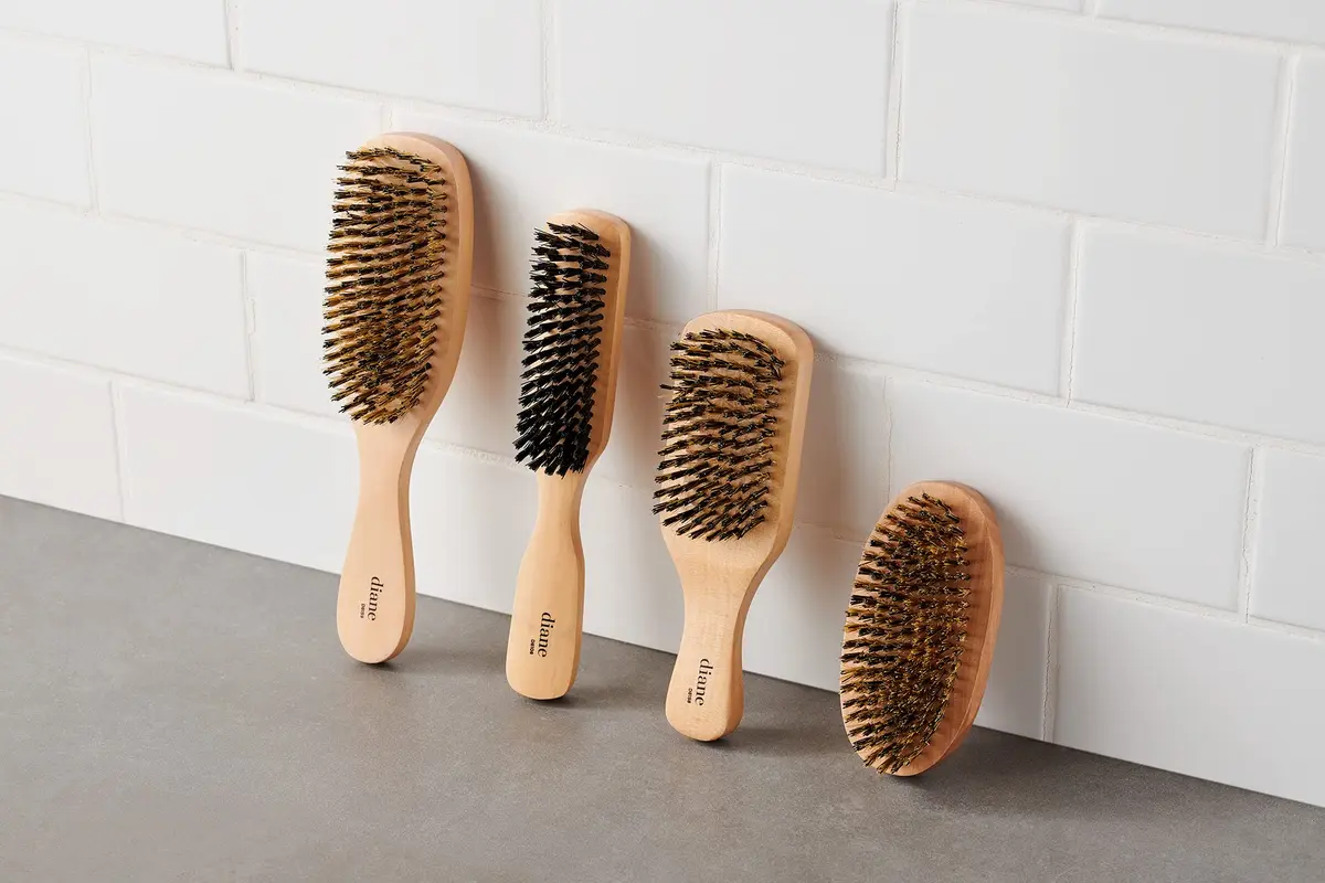 Diane Reinforced Boar Bristle Club Wave Brush for Men and Barbers – Hard Bristles for Thick to Coarse Hair – Use for Detangling, Smoothing, Wave Styles, Restore Shine and Texture | Durable, Natural Oil Distribution (120 chars) - view 6