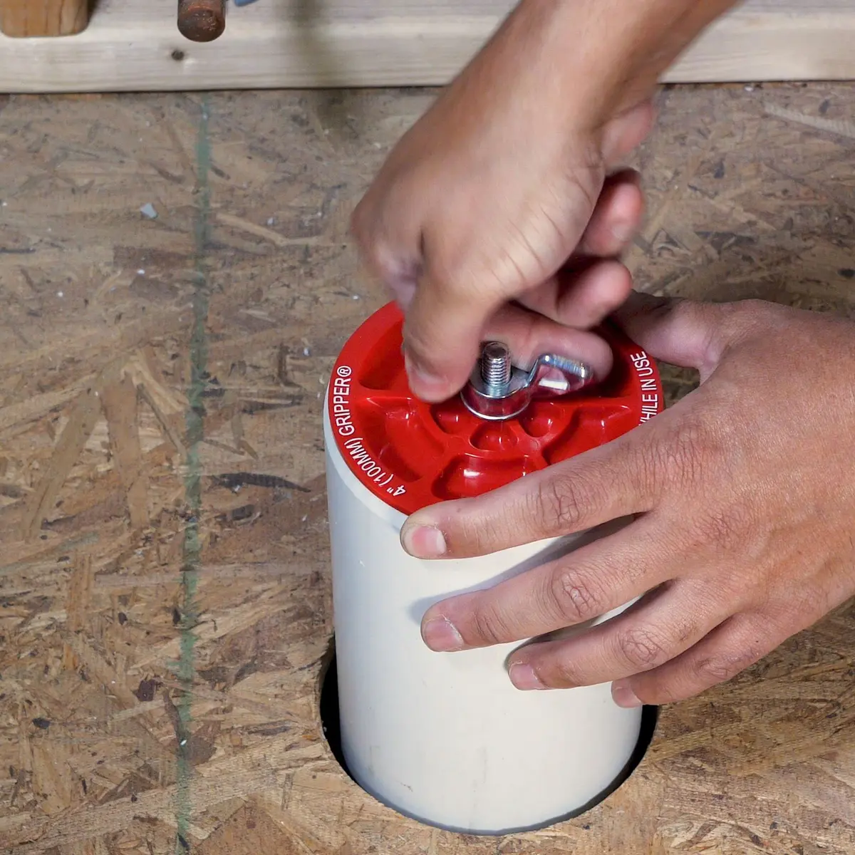 Oatey Mechanical End-of-Pipe Gripper Plug, 4 in., Red | Seals & holds pressure for pipe testing - view 2