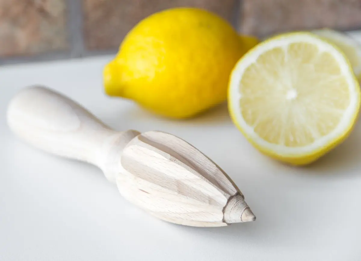 Fox Run Beechwood Lemon Reamer Juicer 15.3cm (6 inches) | Quick Citrus Juicing for Home Kitchen - view 6