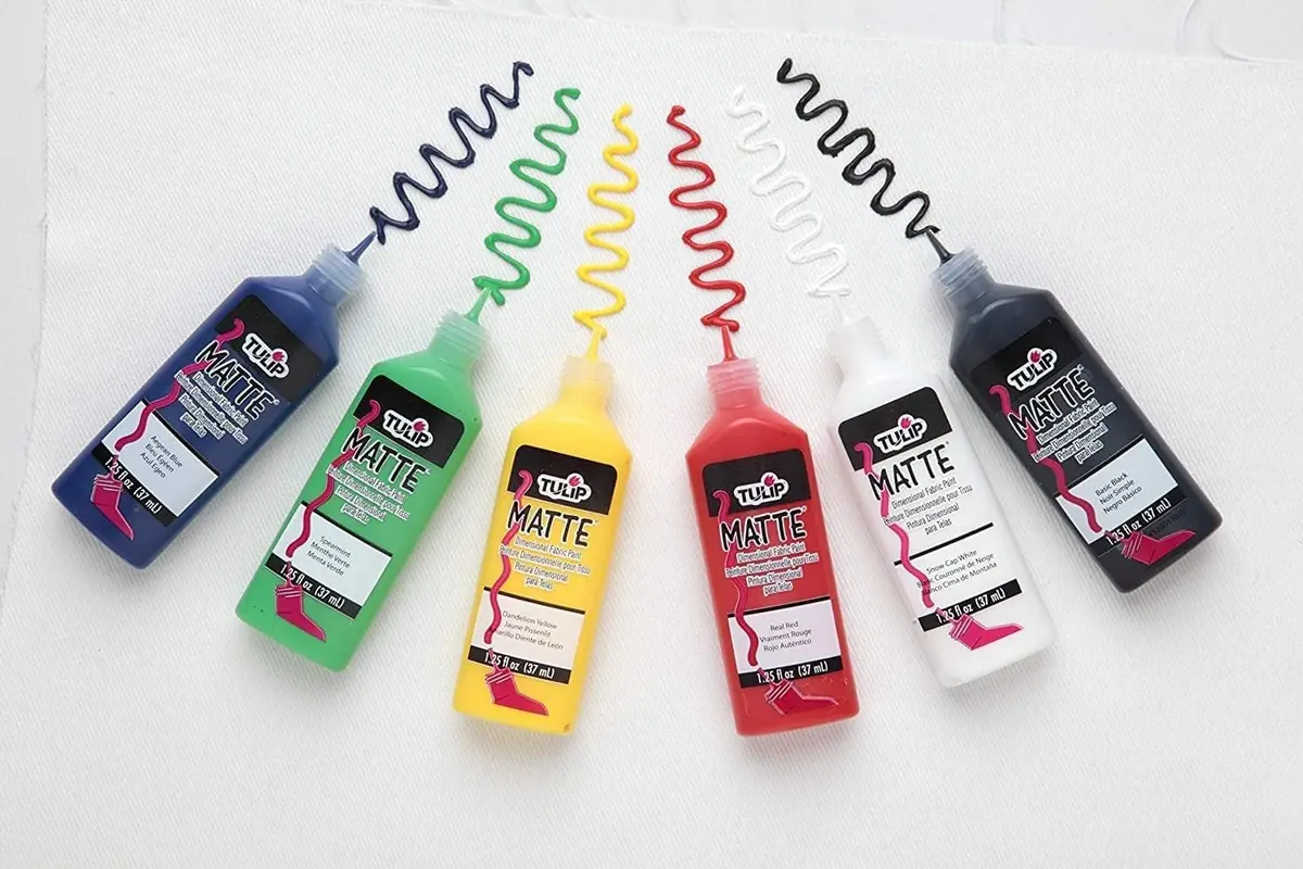 Tulip Puff Fabric Paint, Matte, 1.25 fl oz | Dimensional, Non-Toxic, Flexible Finish - view 2
