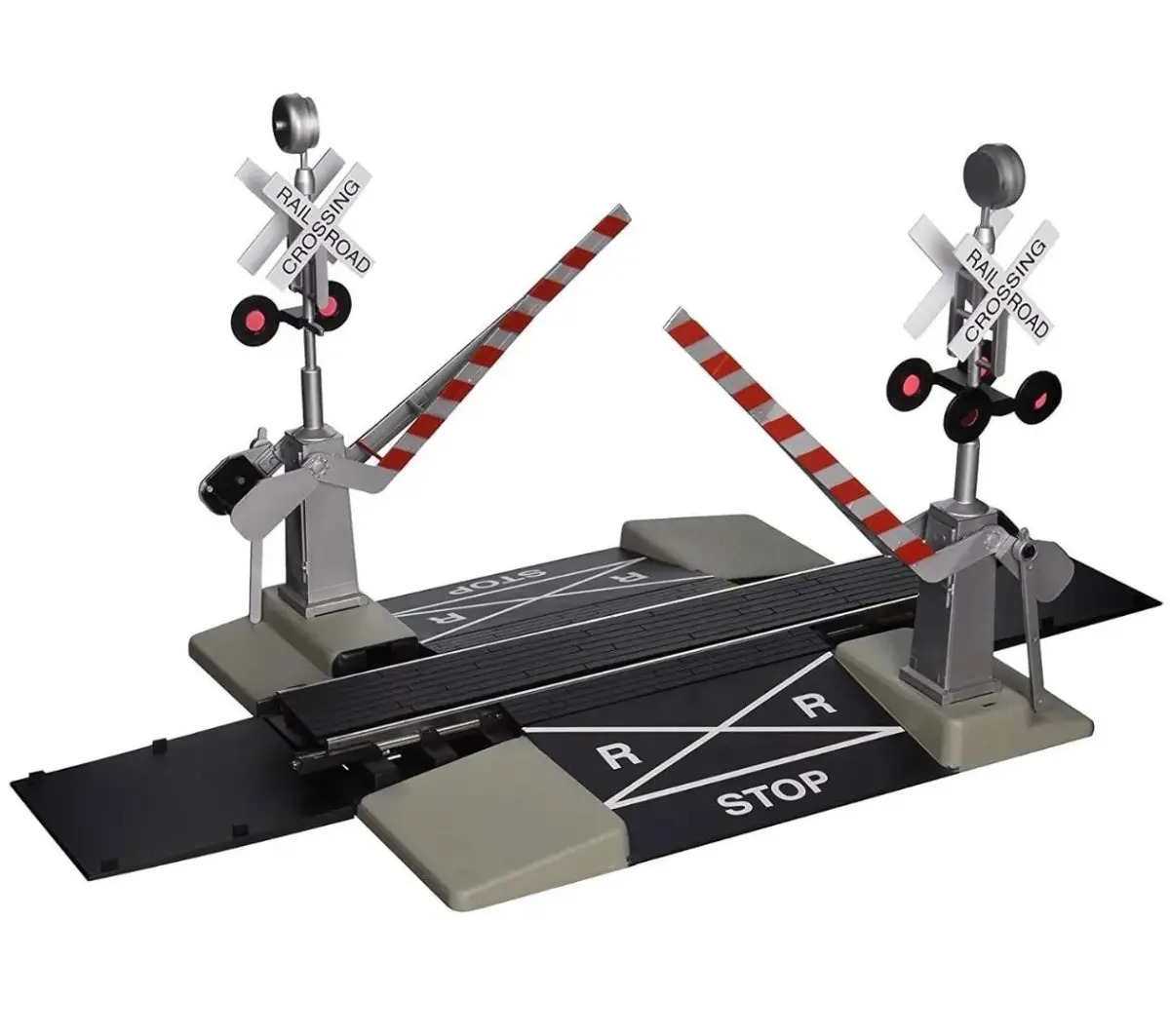 Bachmann Trains Steel Alloy Track with Operating Crossing Gate - G Scale | 1.13 kg (2.55 lb) | Indoor Use Only - main product image
