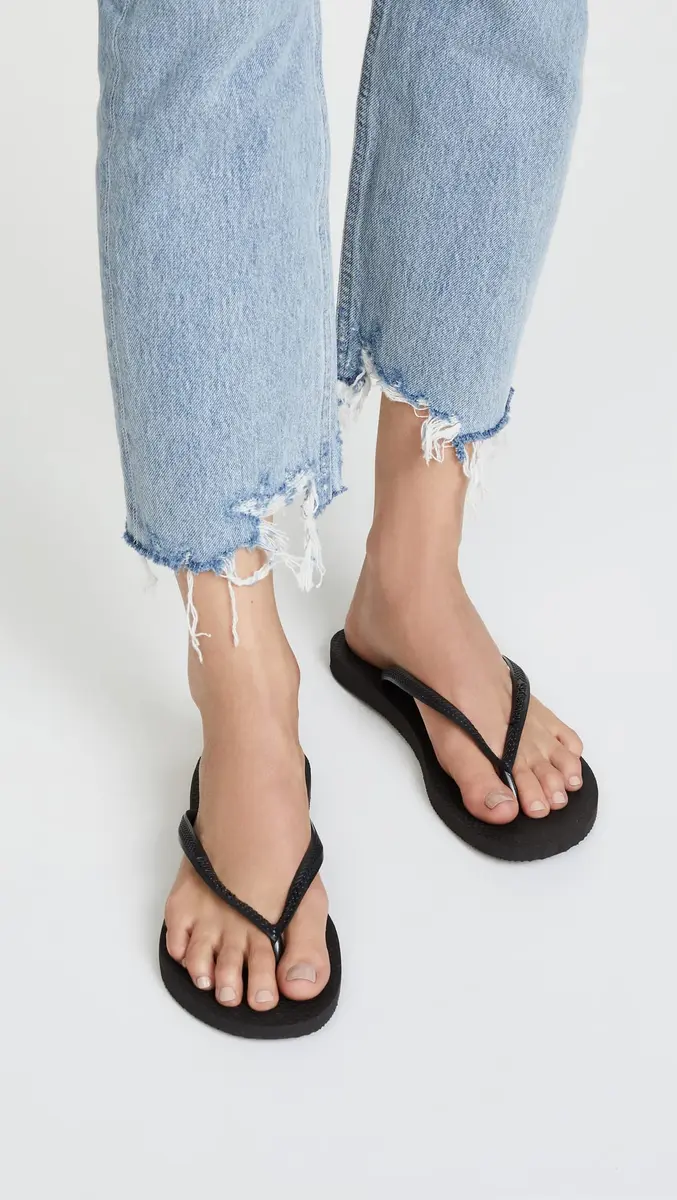 Havaianas Women's Slim Flip Flops Sandals - Black, 9/10 | Sleek Summer Beachwear - view 2