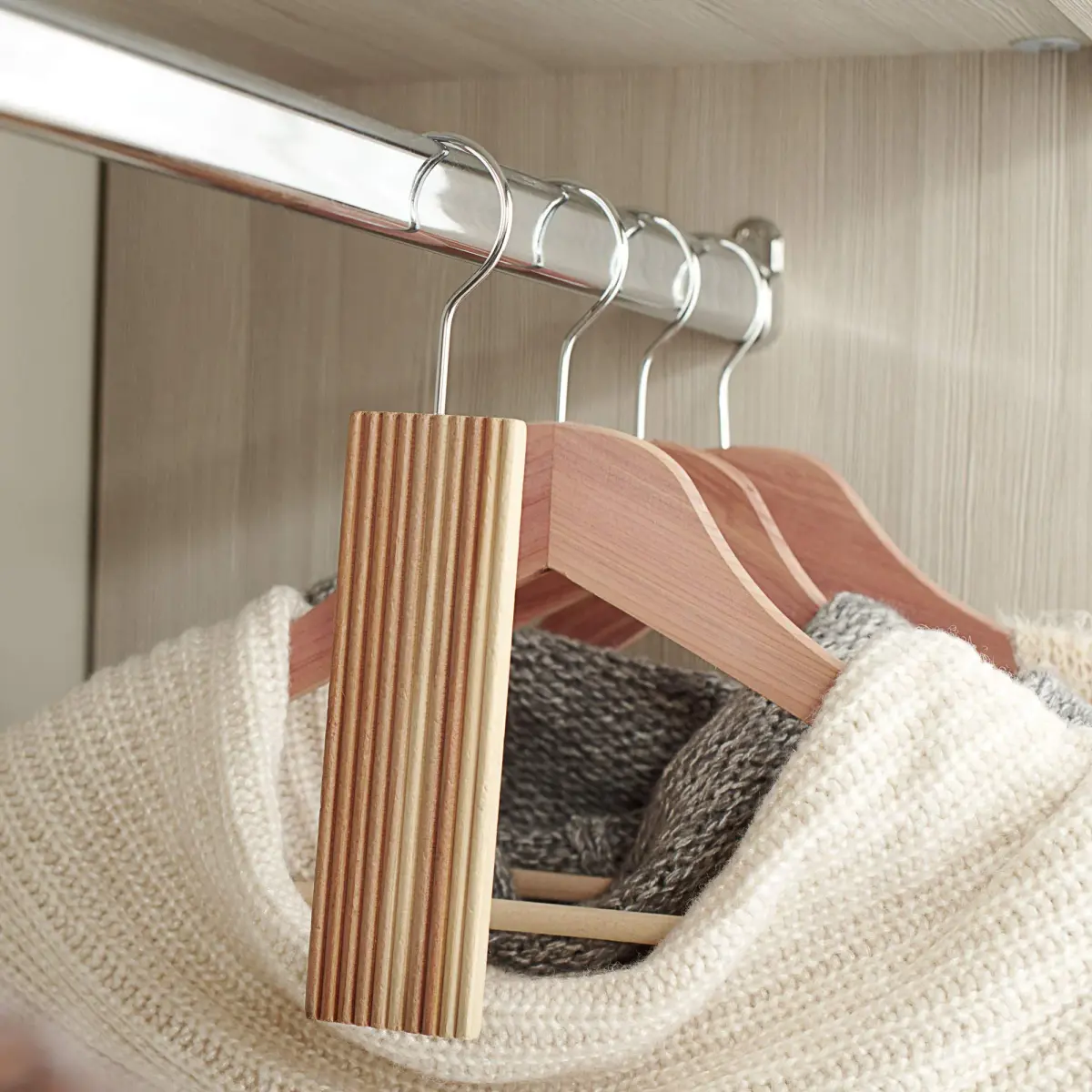 Household Essentials CedarFresh Cedar with Lavender Hang Up | 1.8cm (0.75in) x 8.2cm (2in) x 22.9cm (7.5in) - view 8