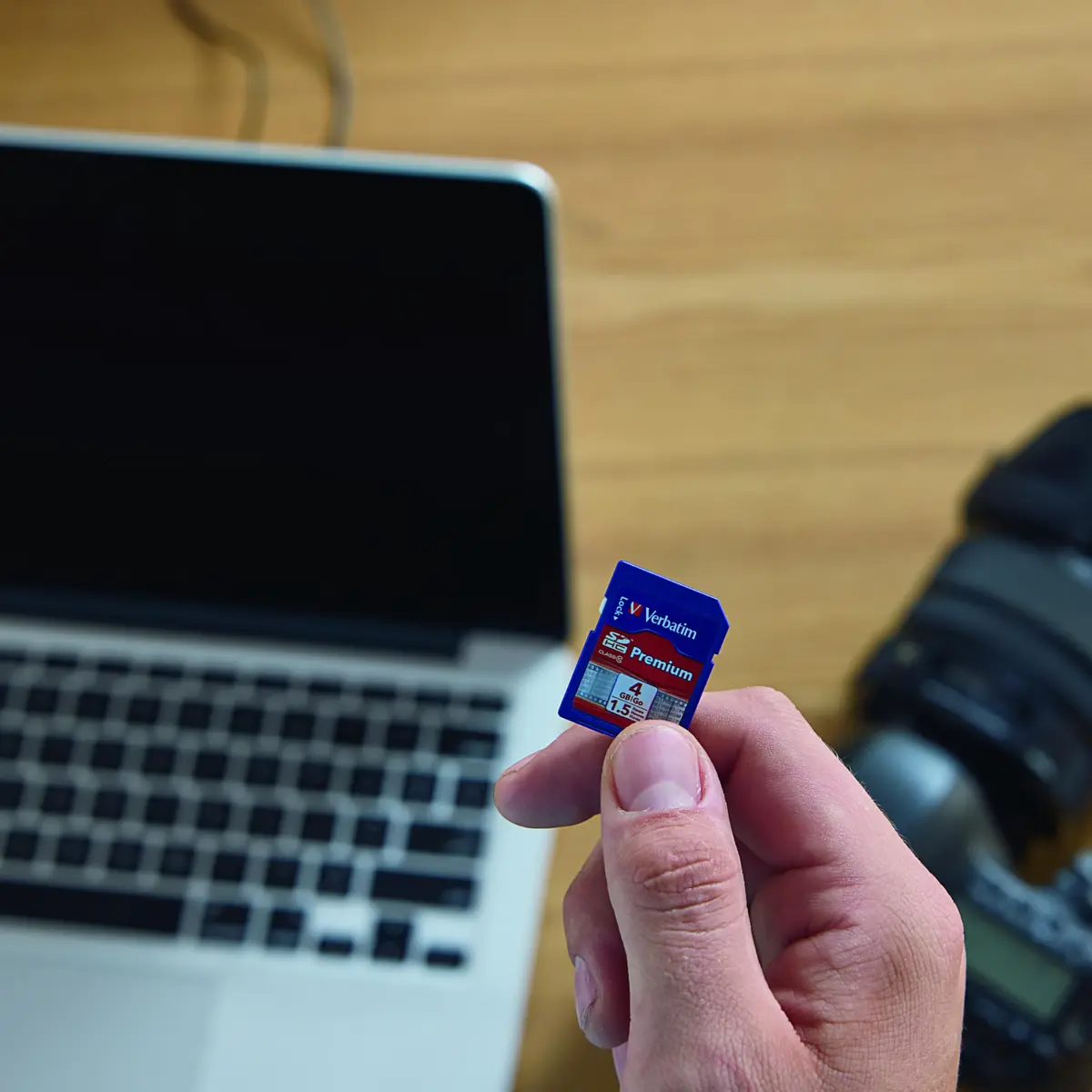 Verbatim Premium 4GB SDHC Memory Card, UHS-I U1 Class 10, 30MB/s | Reliable Storage for Photos & Full HD Video - view 3