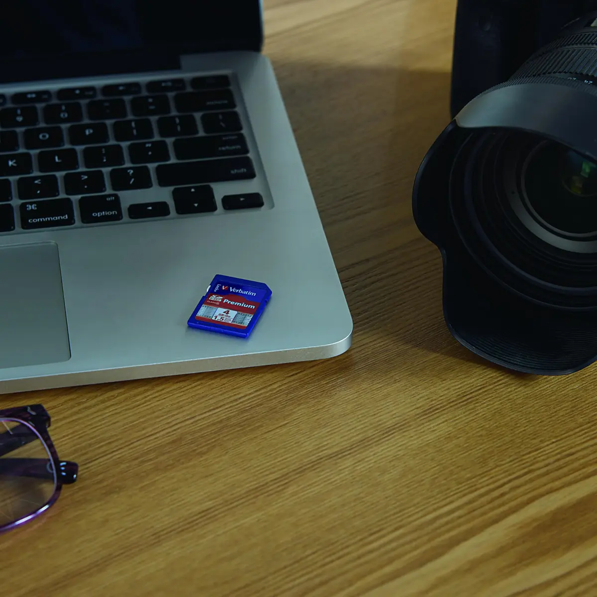 Verbatim Premium 4GB SDHC Memory Card, UHS-I U1 Class 10, 30MB/s | Reliable Storage for Photos & Full HD Video - view 4