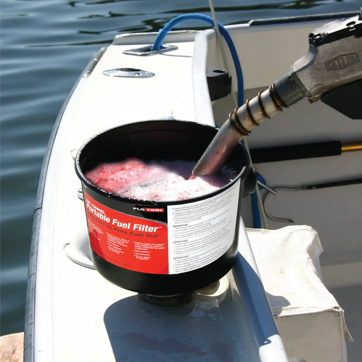 Mr. Funnel AF8CB Fuel Filter Funnel 19 Liters (5 Gallons Per Minute) | Removes Water, Dirt, and Debris from Fuel - view 6