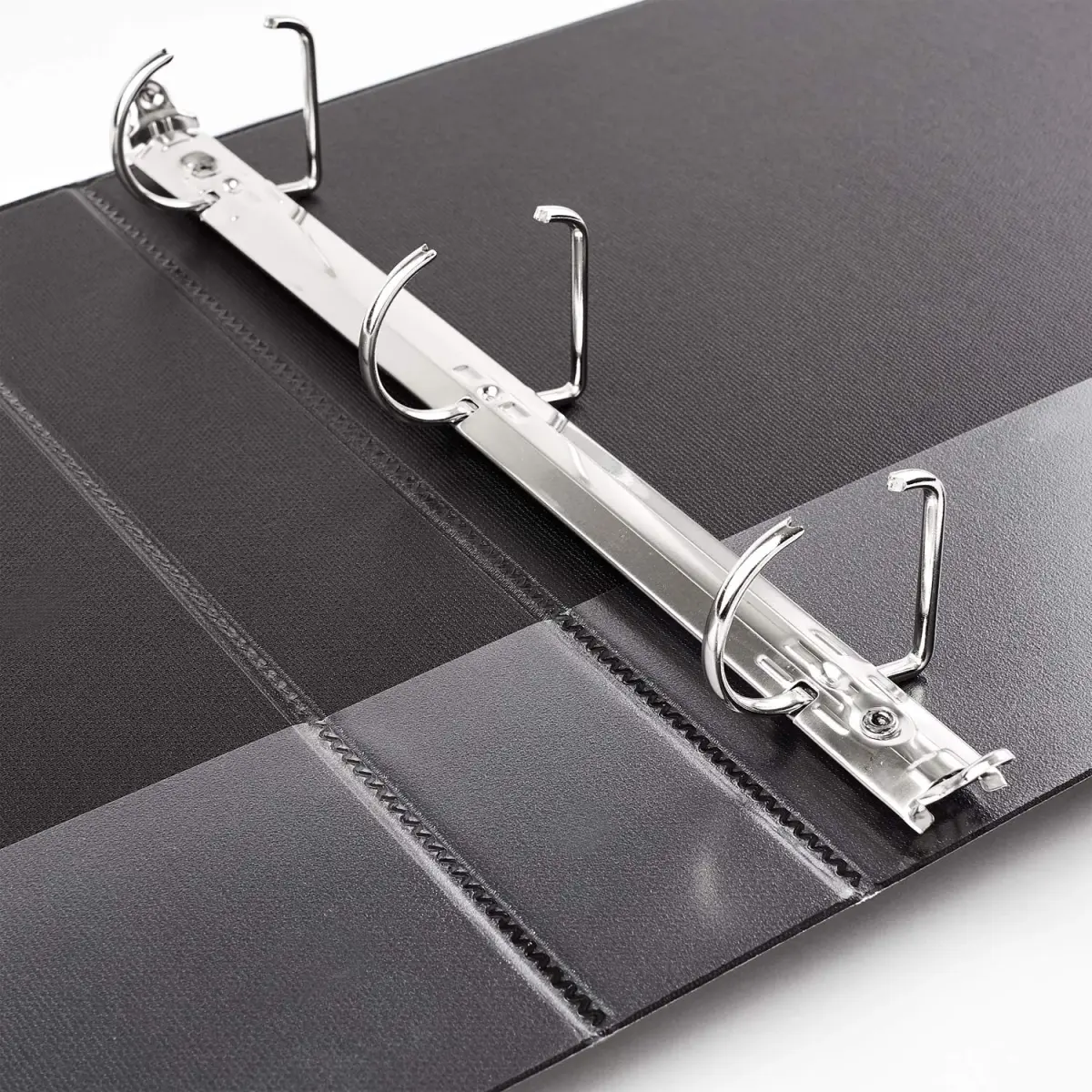 Avery Durable View 3 Ring Binder 1.5" Slant Rings Black 375 Sheets | Tear-Resistant DuraHinge Spine - view 9
