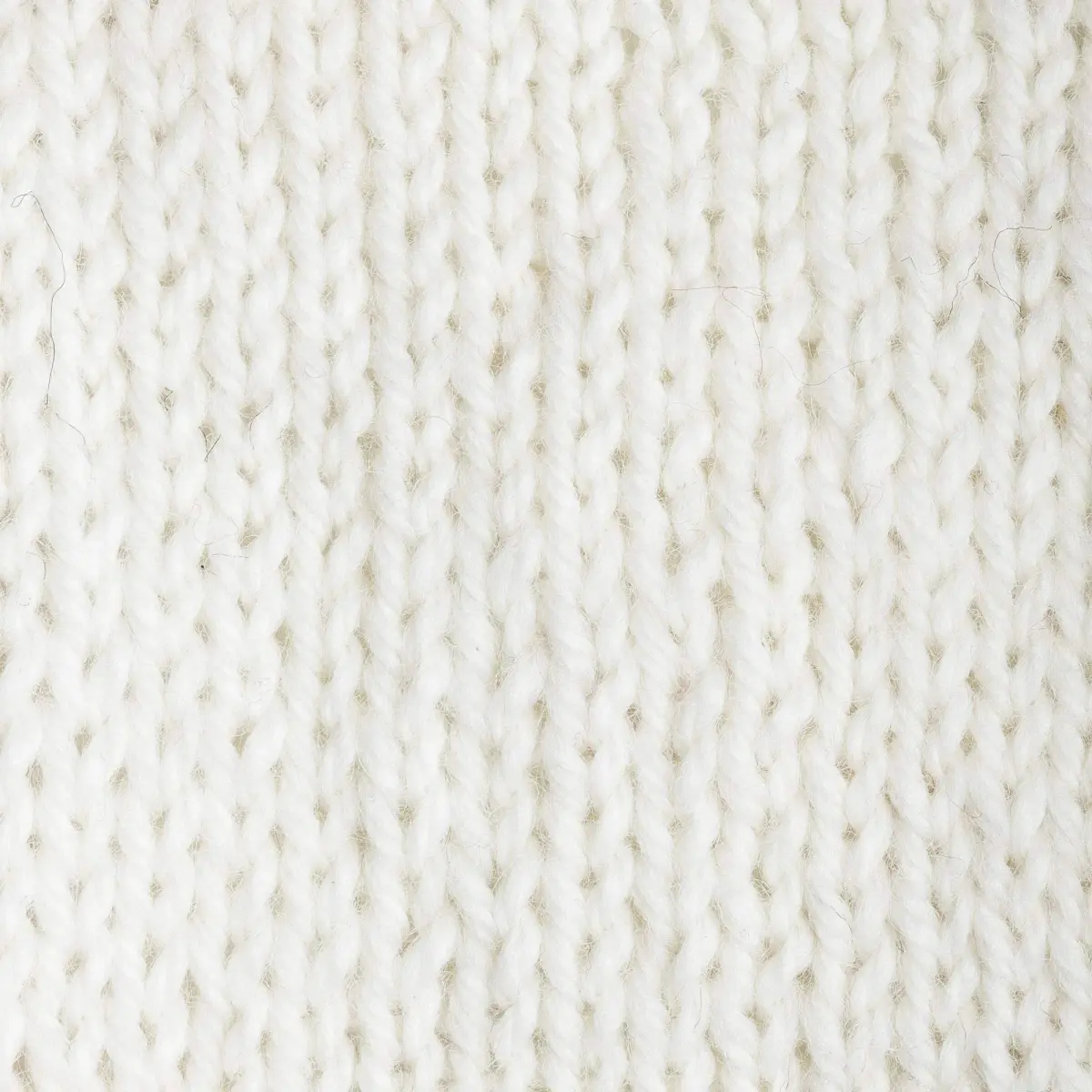Patons Classic Wool Yarn Winter White 100g (3.5oz) | 100% Wool for Knit & Crochet - view 4