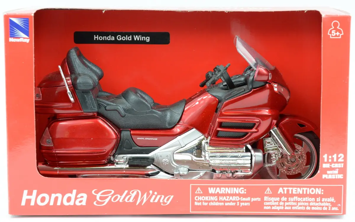 NewRay Honda Goldwing 2010 Motorcycle 1:12 Scale (29.5 cm Length) | Authentic Die-Cast Collector Model - view 6