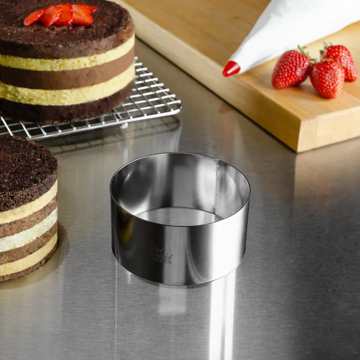 Fat Daddio's SSRD-4020 Stainless Steel Round Cake & Pastry Ring, 4 x 2 inch | Versatile Baking & Plating Tool - view 2