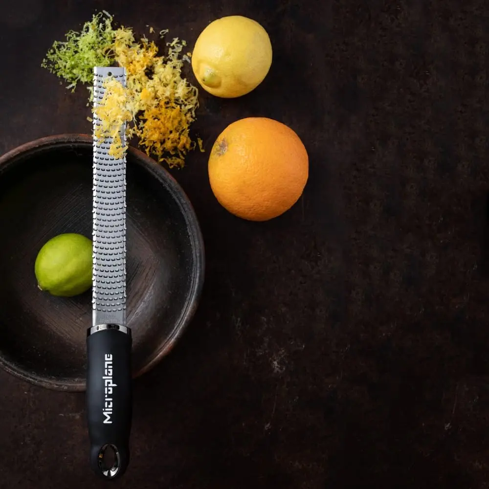 Microplane Premium Classic Series Zester Grater 110g (3.9oz) | Ultra-Sharp Stainless Steel Blades for Citrus, Cheese, Ginger - view 6