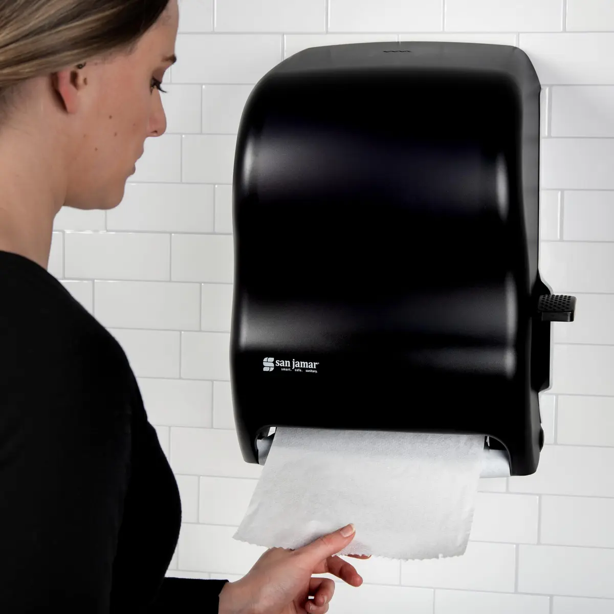 San Jamar T1100TBK Lever Roll Towel Dispenser w/o Transfer Mechanism- Black | Durable Plastic, Wall Mount, Easy Refill - view 5