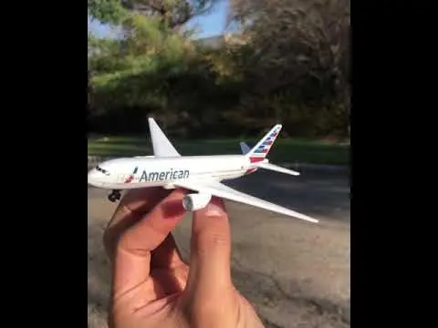 Daron American Single Plane Die-cast Toy Model Airplane | Authentic Aviation Collectible for Kids & Collectors - view 2