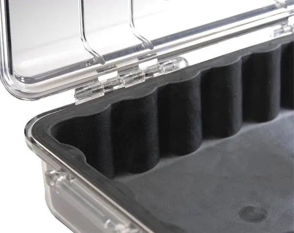Pelican 1010 Micro Case Black/Clear 13.3cm (5.24" L x 3.23" W x 2.05" H) | IP67 Water Resistant, Crushproof, Dustproof - view 5