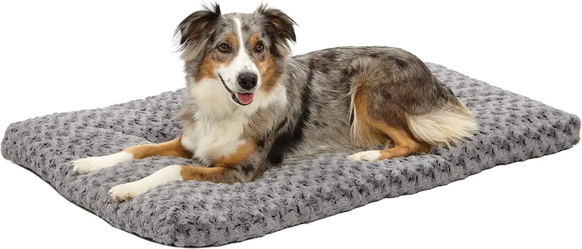 MidWest Homes for Pets Medium Mocha Ombré Swirl Plush Pet Bed 71cm x 51cm (28" x 20") | Cozy Crate Mat for Dogs & Cats - main product image