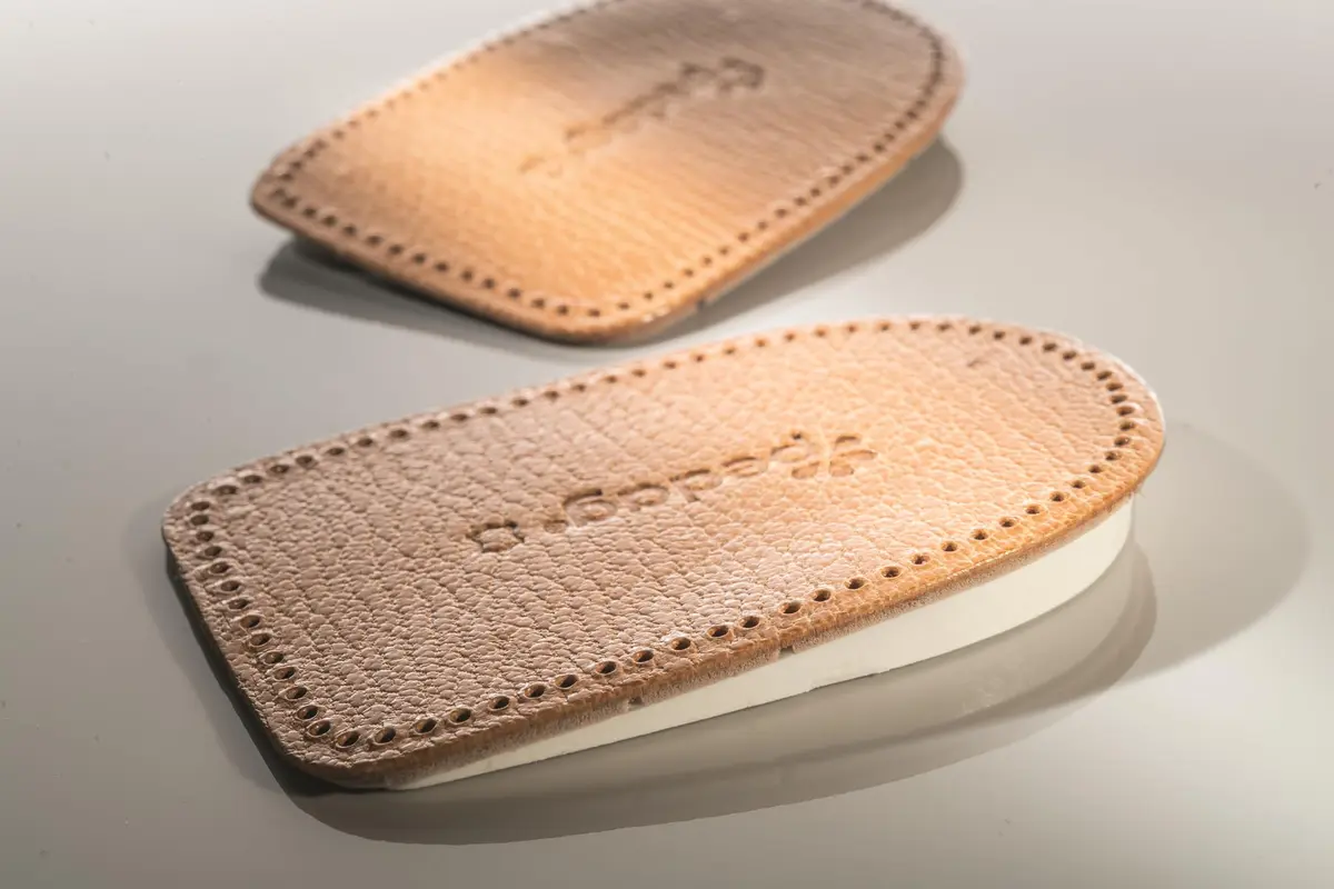 pedag Correct | German Made Medial and Lateral Wedge Heel Straightener Insert | for Pronation and Supination, Knock Knee Pain, Bow Legs | Vegetable Tanned Leather | Medium (Women 8 to Men 7) - view 3