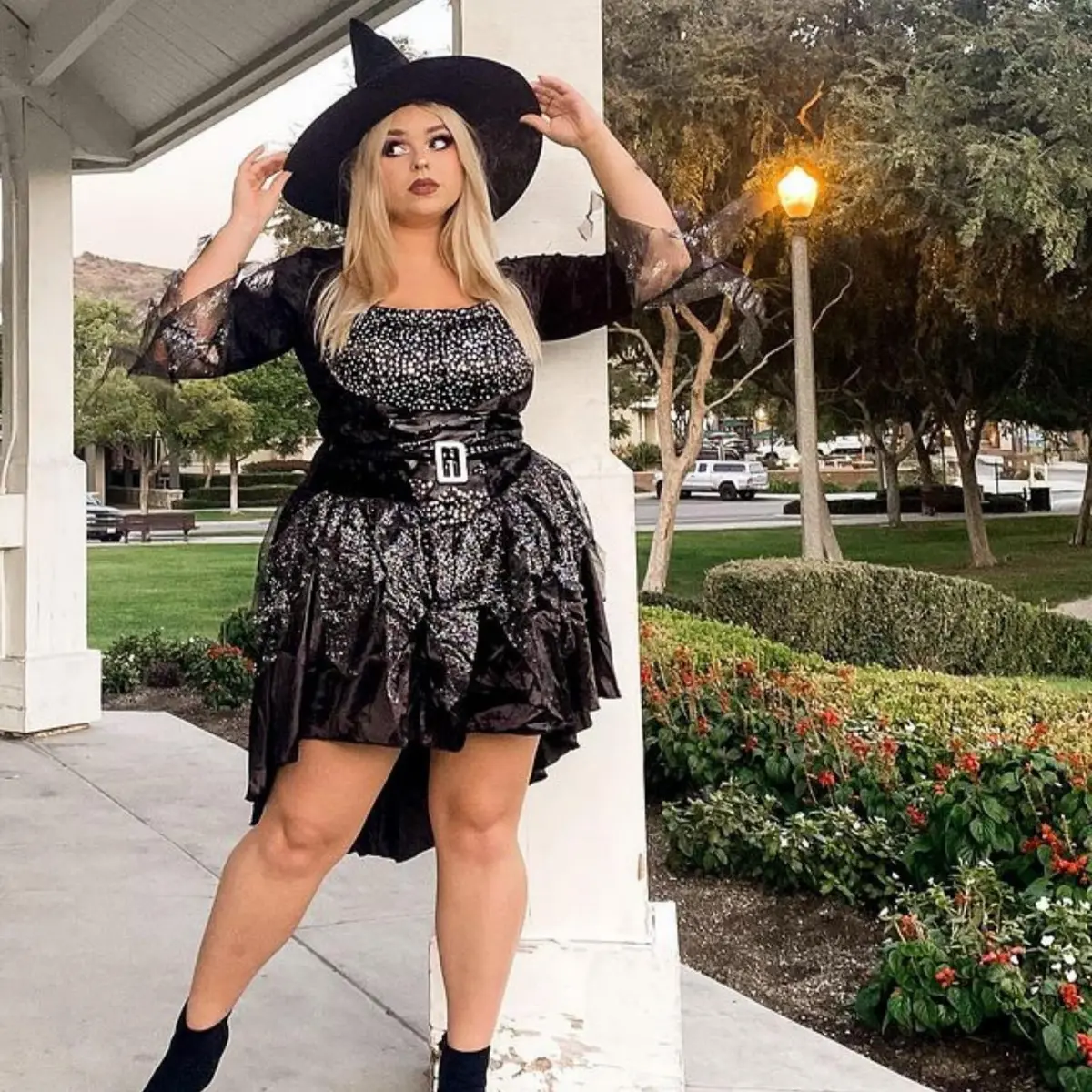 Leg Avenue Plus Size Black Magic Witch Costume 1X-2X | Tattered Glitter Tulle & Foil Star Bodice (70-120 chars) - view 3