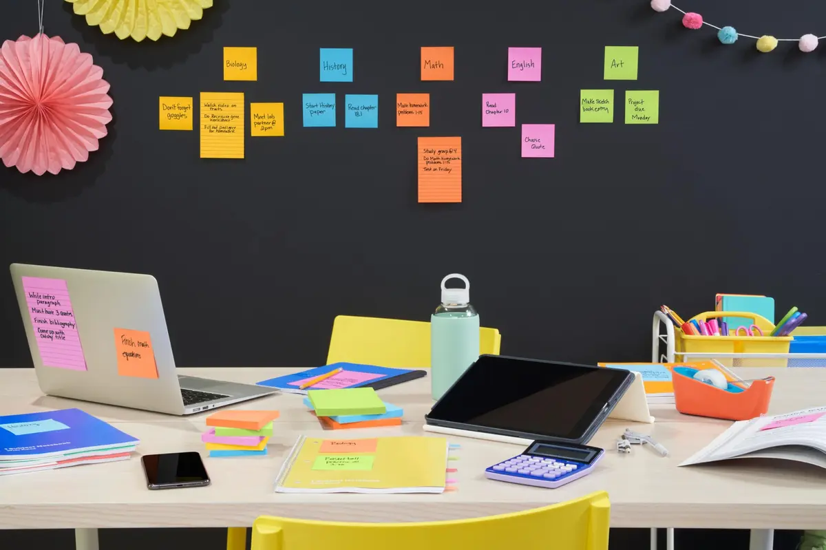 Post-it Super Sticky Notes, 3 x 3 in, Neon Fizz, 3 Pads, 45 Sheets/Pad | Vibrant Colors for Creative Reminders - view 4