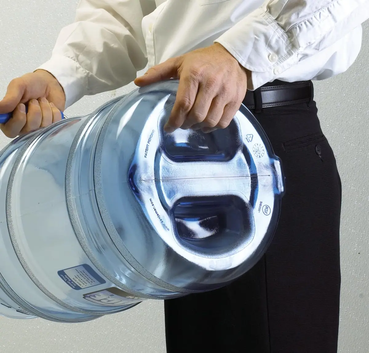 San Jamar Saf-T-Ice Bucket 6 Gallon (18.9 L) Blue | Commercial Ice Tote with HACCP Hook & Drying Hanger - view 4