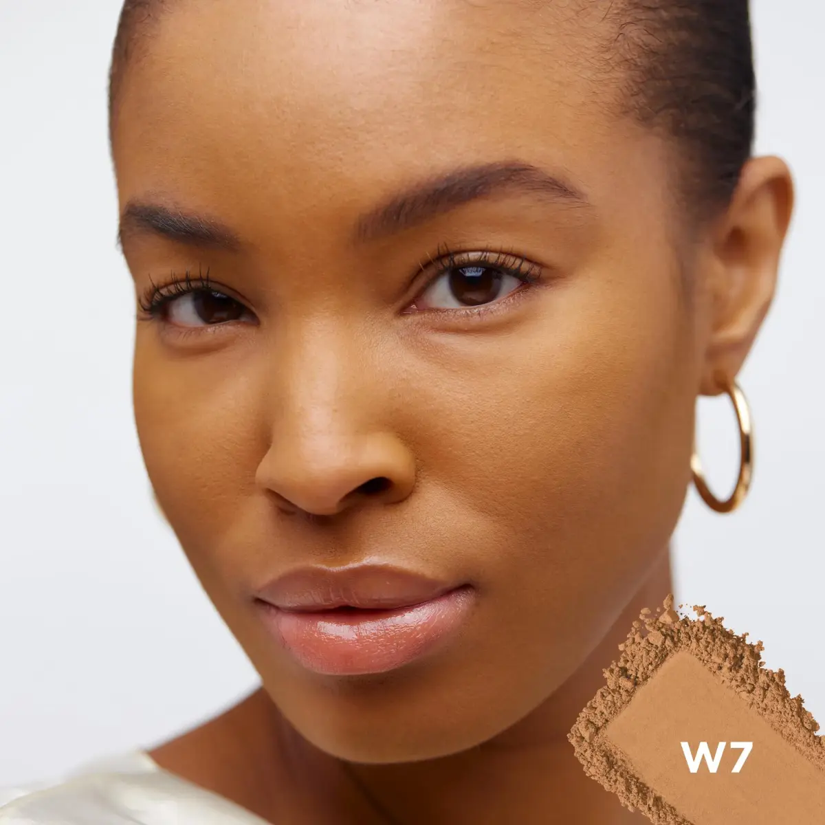 L'Oreal Paris True Match Super Blendable W7 Medium Deep Oil-Free Powder Foundation - view 3