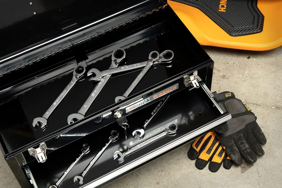 GEARWRENCH 8 Pc 72T Reversible Ratcheting Combination mm Wrench Set | Alloy Steel, 8mm-19mm, Polished - view 8